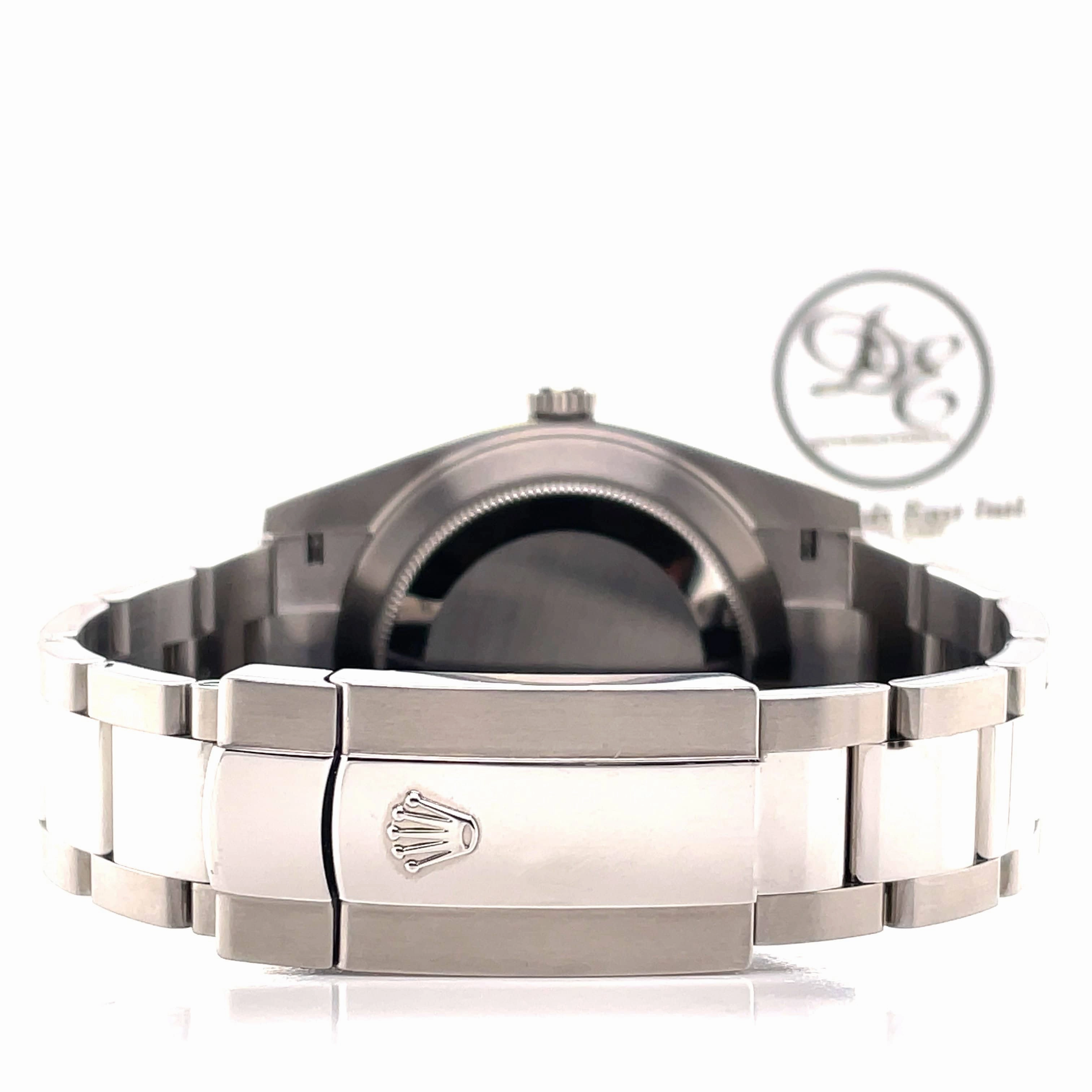 Rolex Datejust 41mm 126300 Oyster Silver Dial Smooth Bezel MINT
