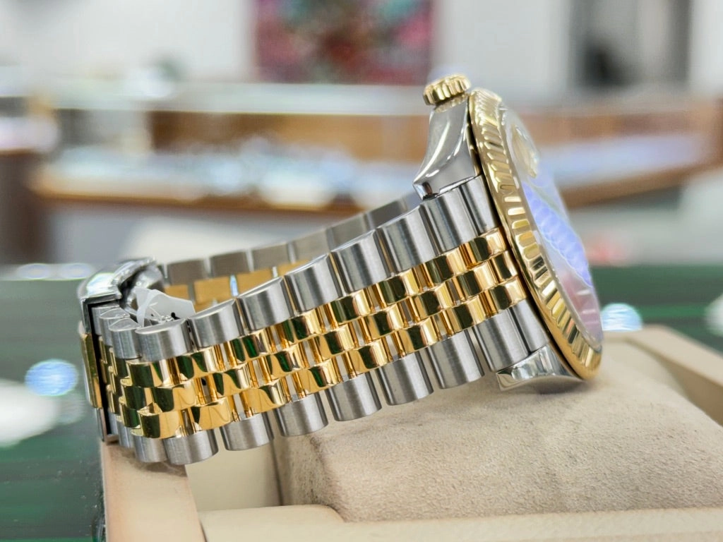 Rolex Datejust 41mm 126333 18k Gold / Steel Jubilee Bracelet Fluted Bezel Papers MINT