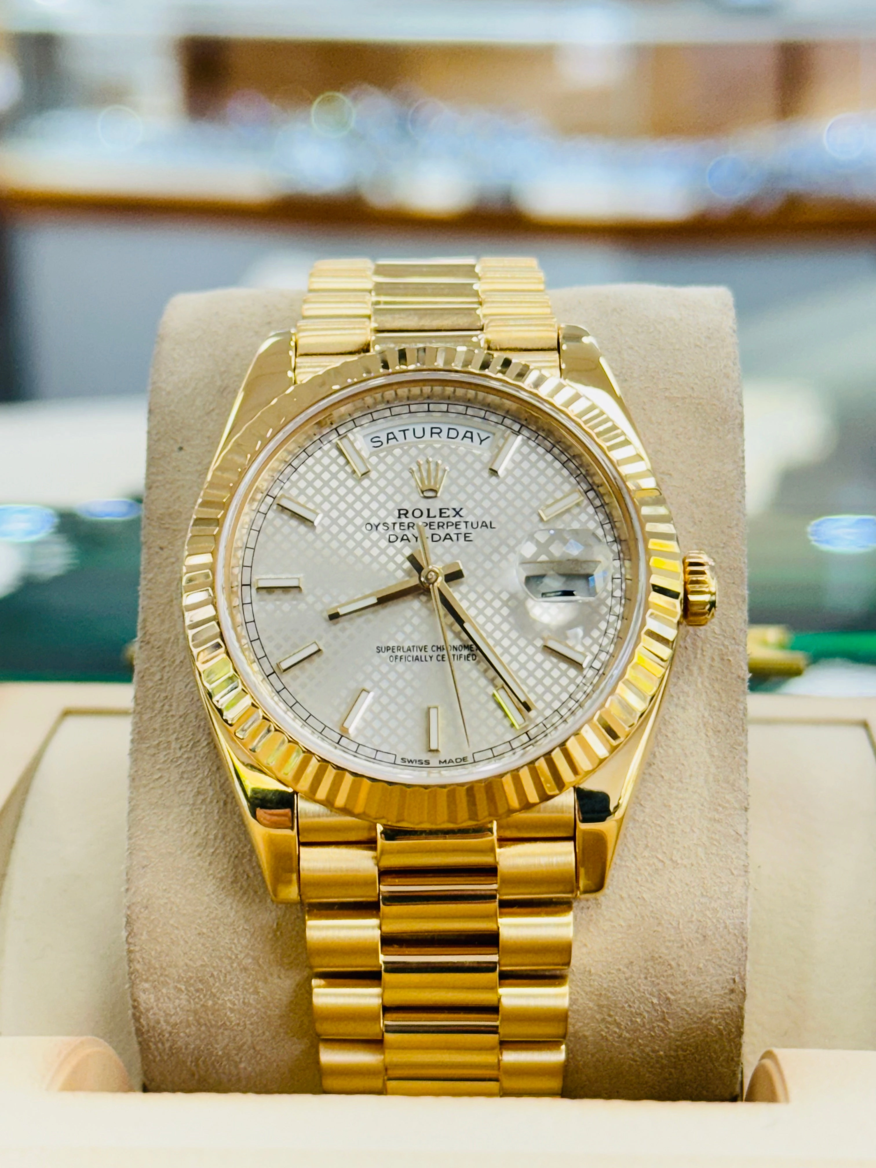 Rolex Day-Date 228238 40mm 18K Yellow Gold Silver Motif Dial MINT