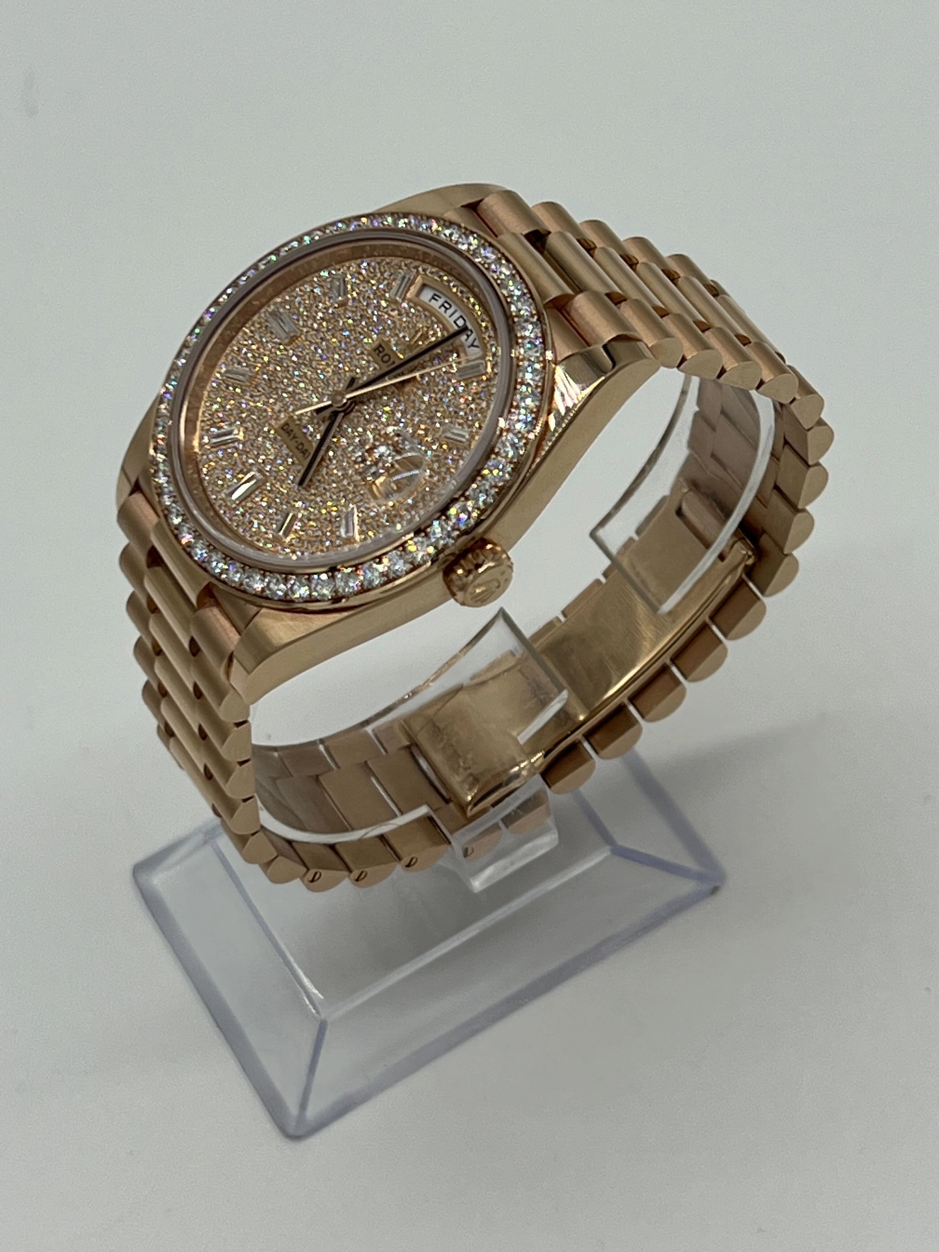 Rolex Day-Date 40 228345RBR Rose Gold Diamond Bezel Diamond-Paved Dial