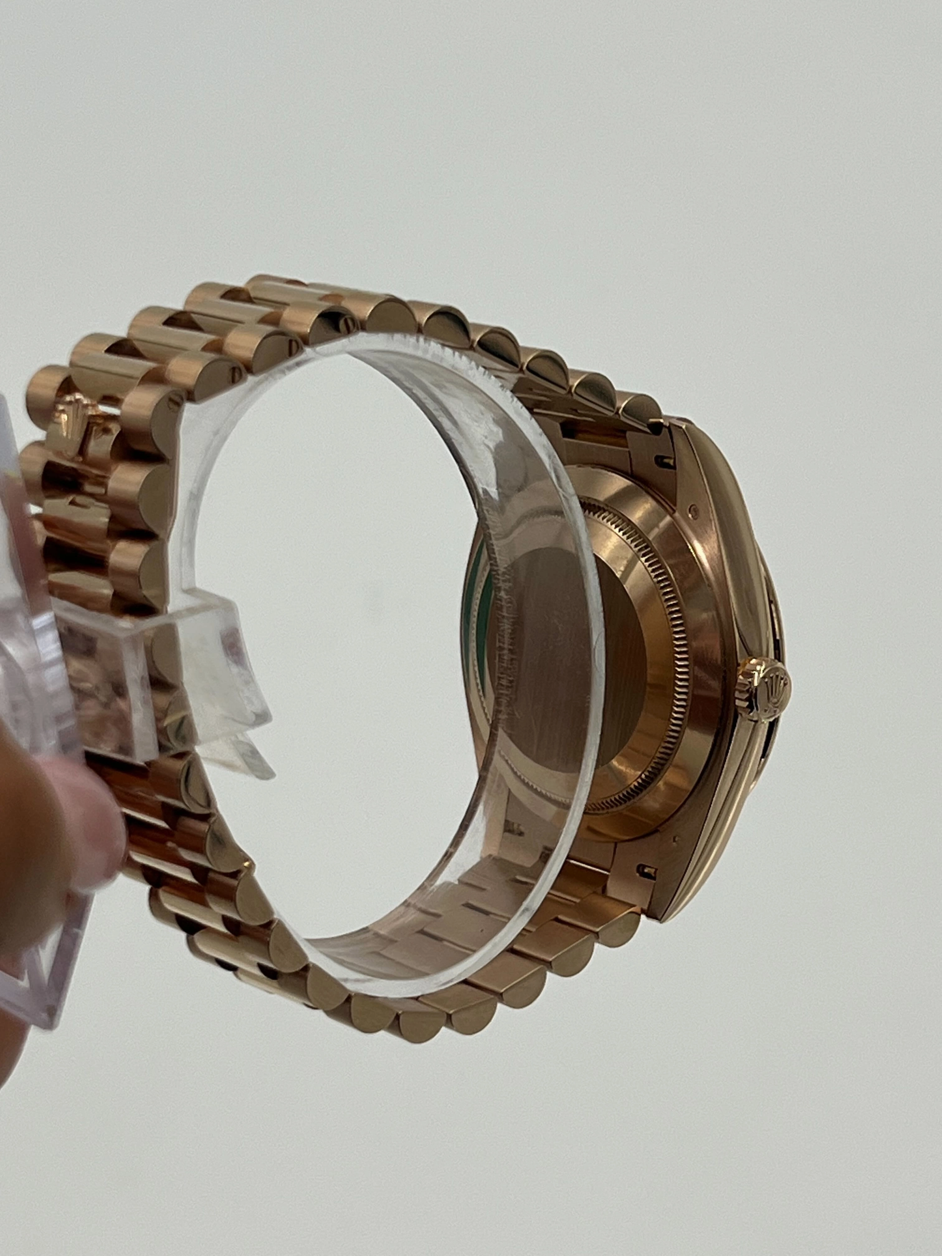 Rolex Day-Date 40 228345RBR Rose Gold Diamond Bezel Diamond-Paved Dial