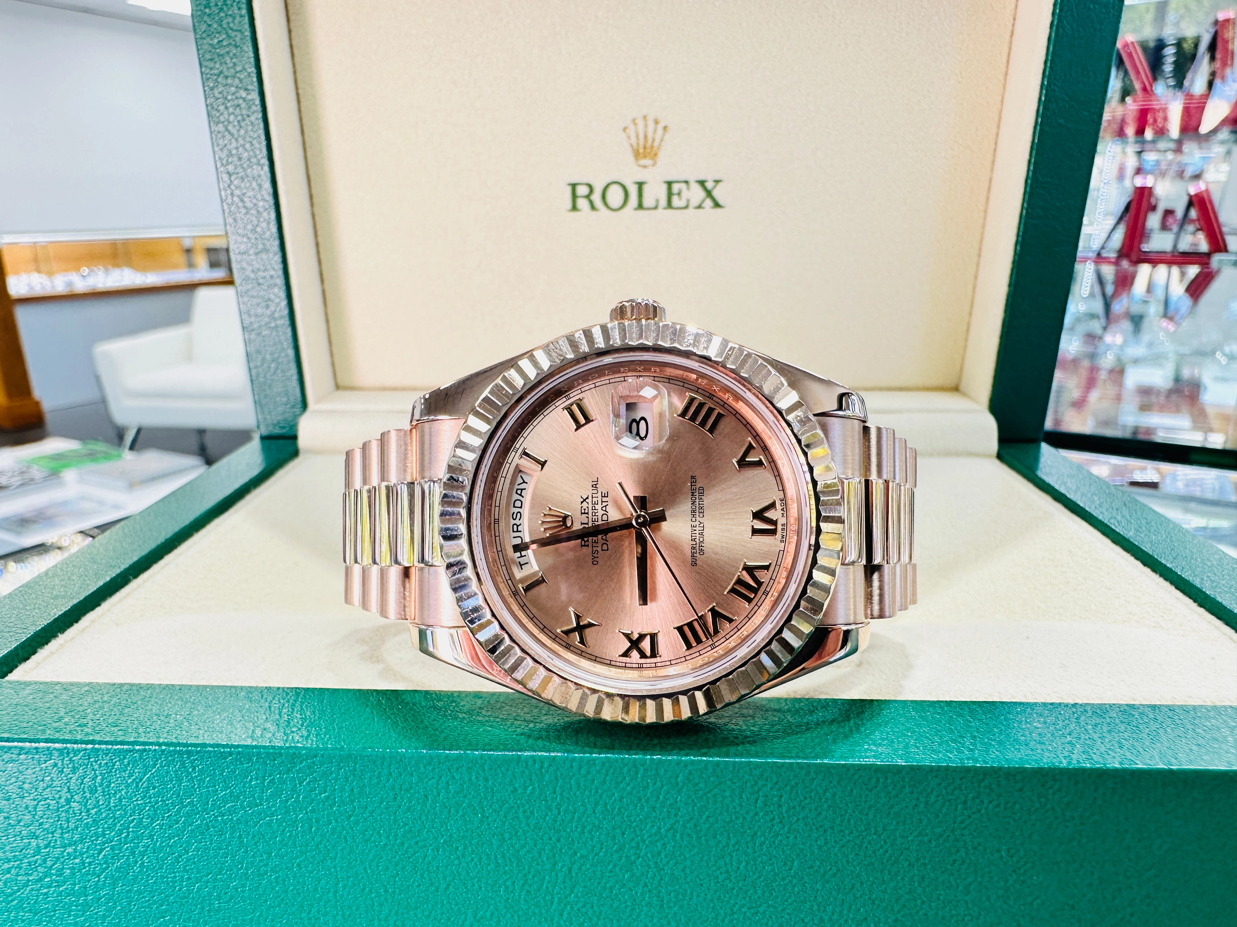 Rolex Day-Date II 218235 41 EverRose Rose Roman PreOwned