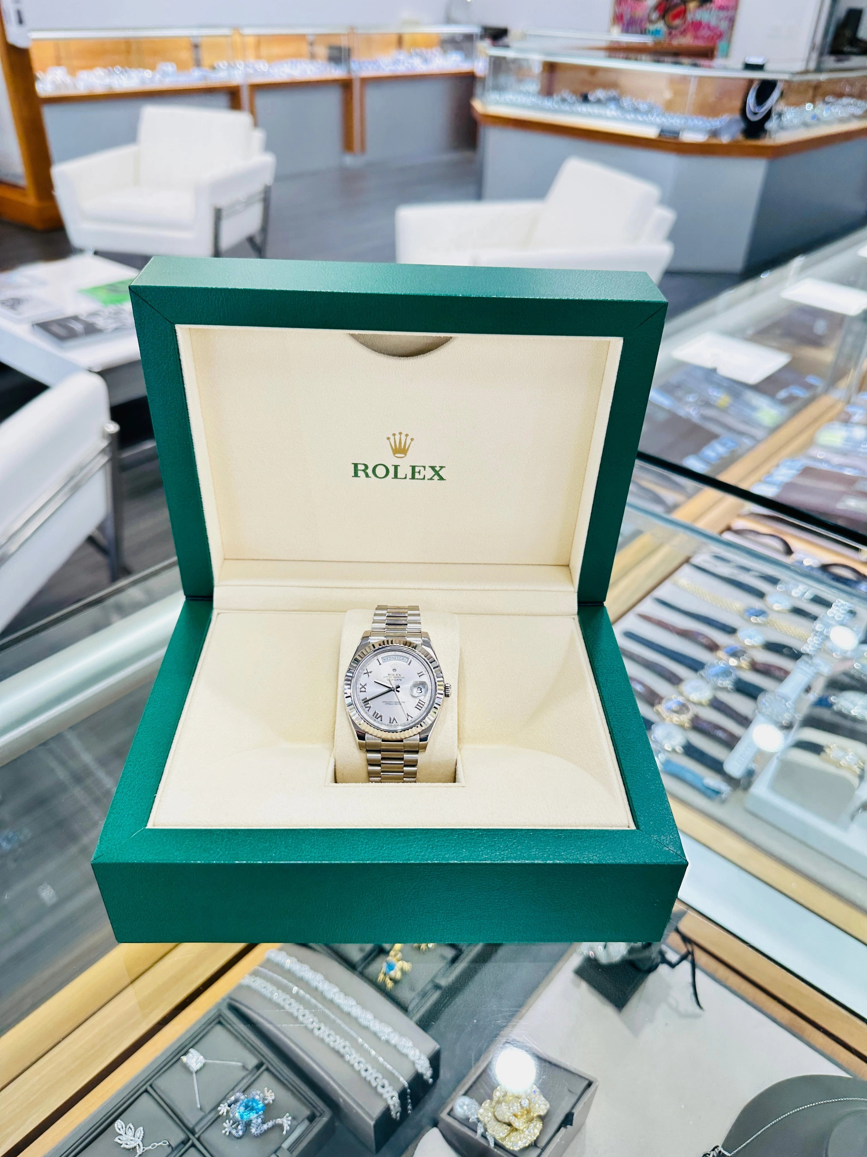 Rolex Day-Date II 41 President Day-Date II White Gold Silver Roman Dial 218239 Box & Papers