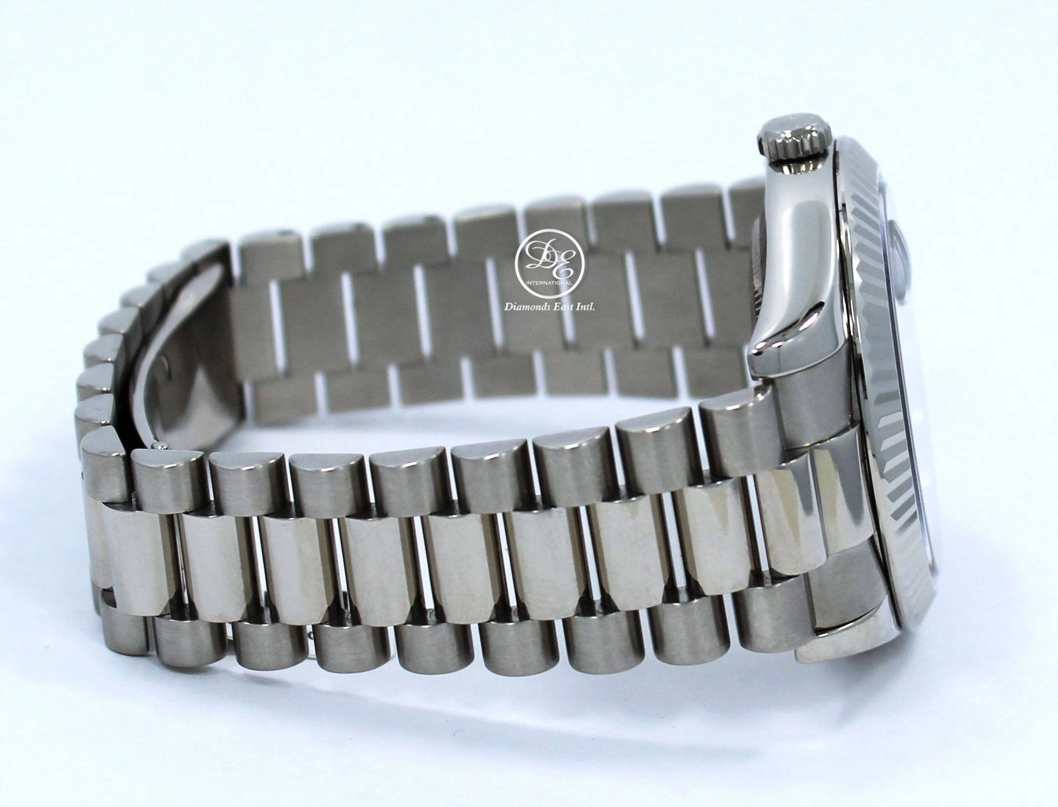 Rolex DAY DATE II President 218239 18k White Gold Rare Blue Wave Dial BOX & PAPERS