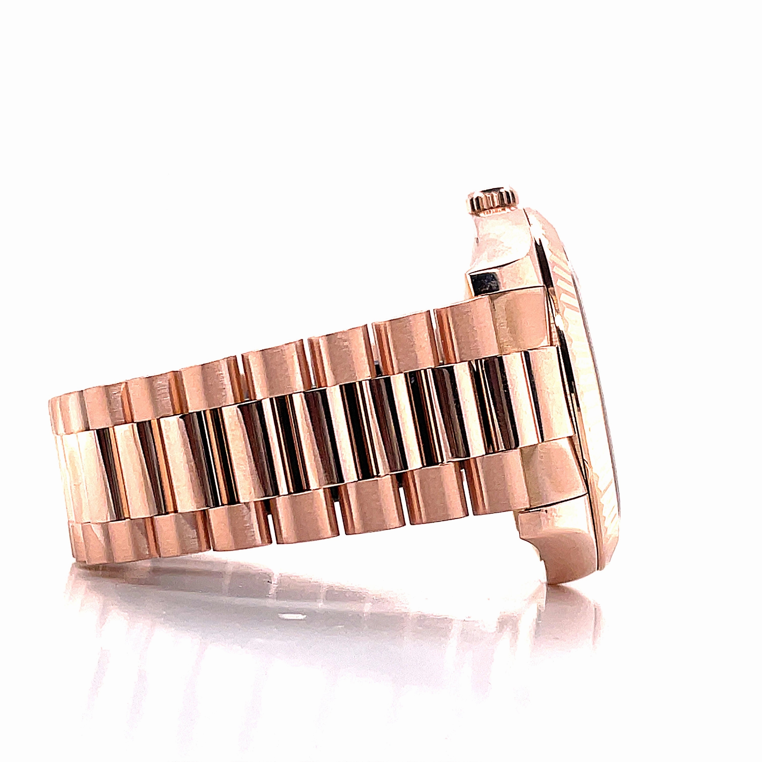 Rolex Day-Date II Presidential 41mm 18k Rose Gold, Pink Champagne Concentric Dial 218235