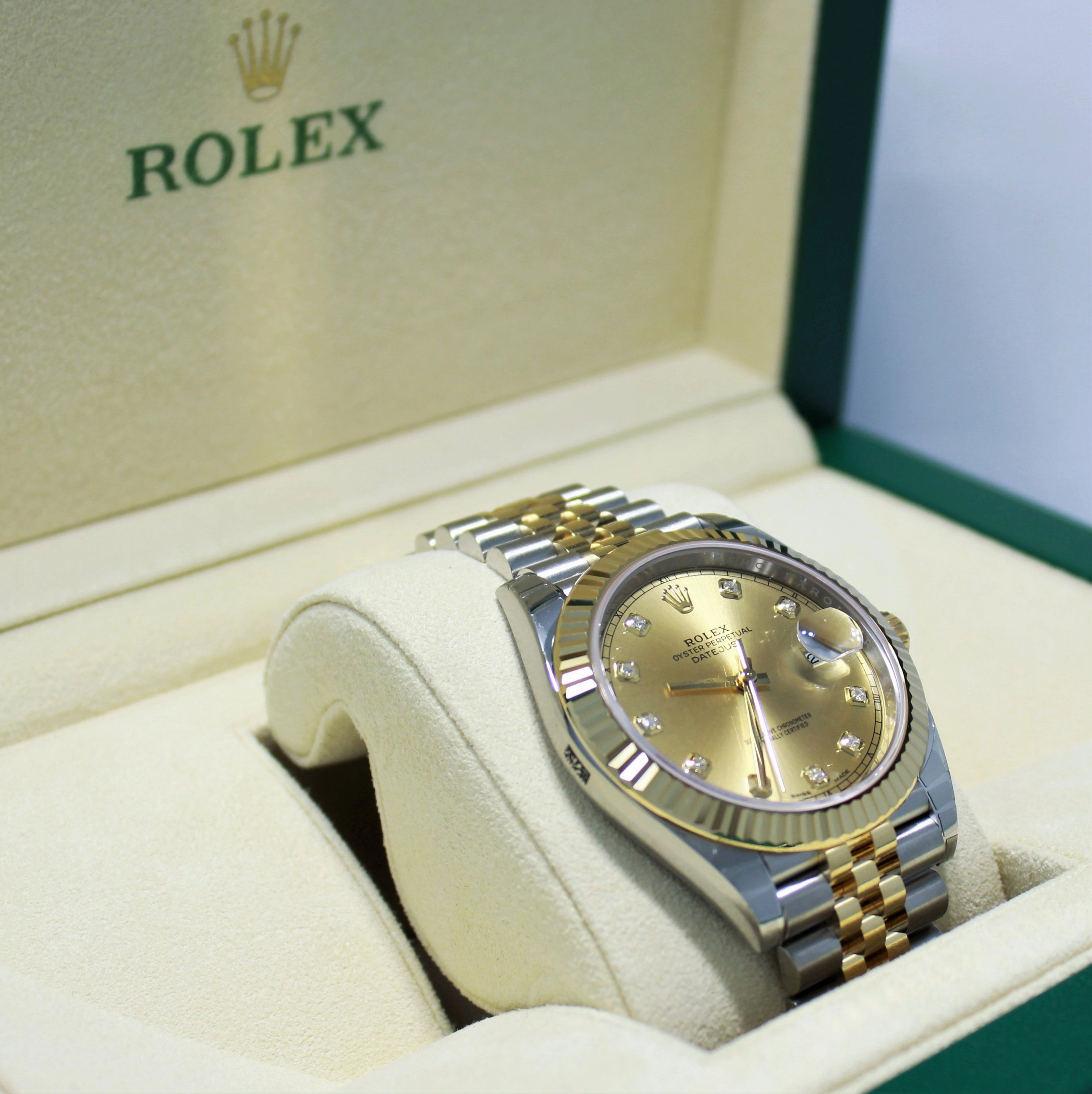 Rolex Oyster Perpetual Datejust 41 126333 GLDDJ Unworn