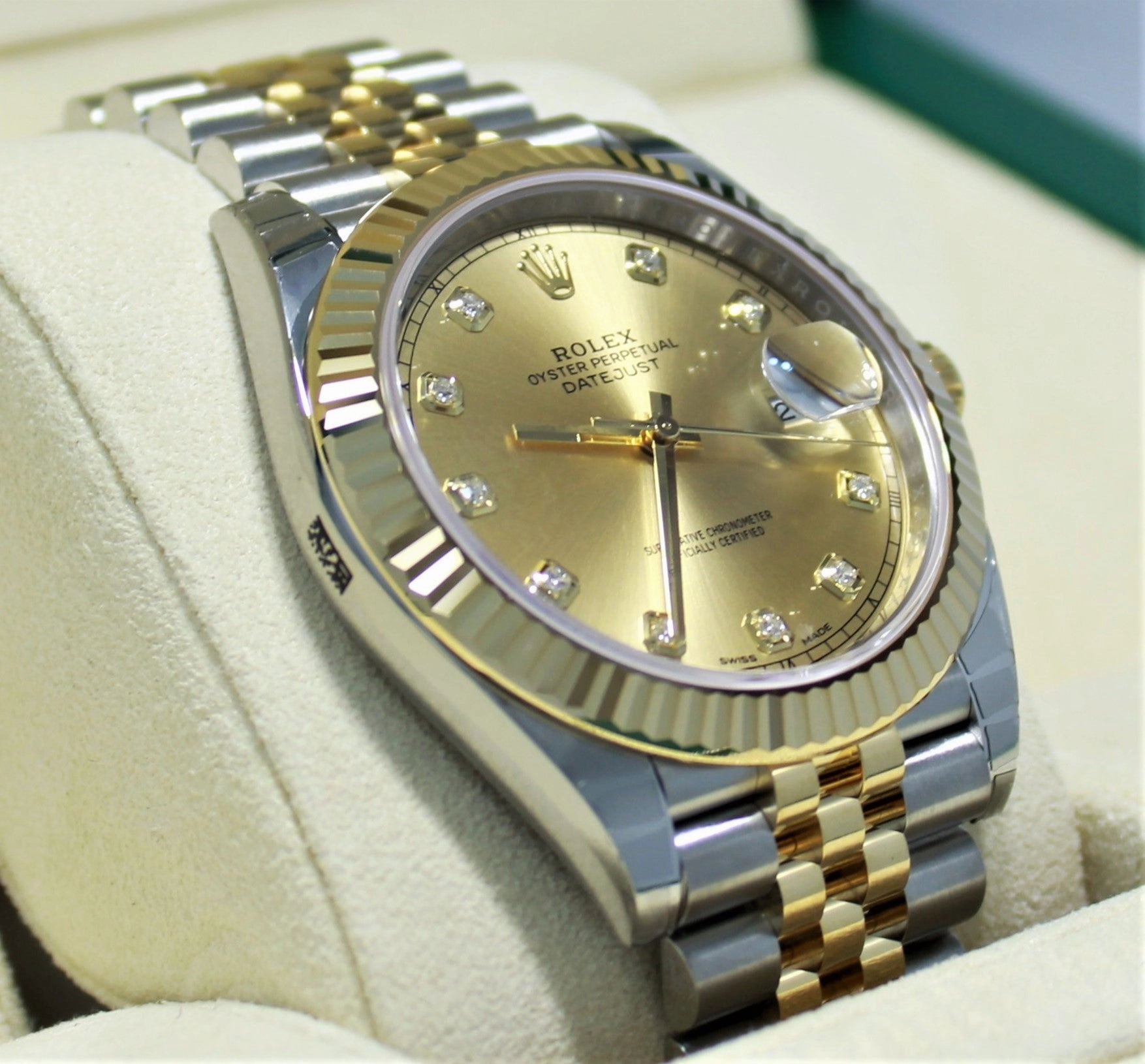 Rolex Oyster Perpetual Datejust 41 126333 GLDDJ Unworn