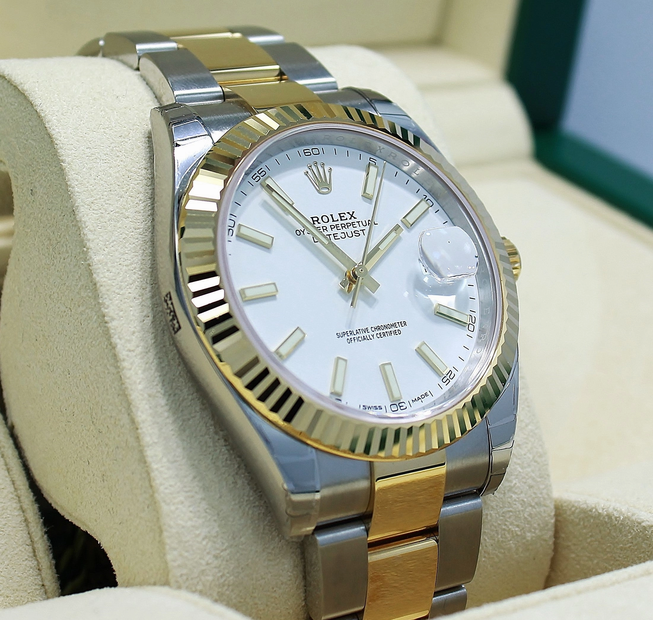 Rolex Oyster Perpetual Datejust 41 126333 WHTSO Oyster 18k yellow gold/ SS Unworn