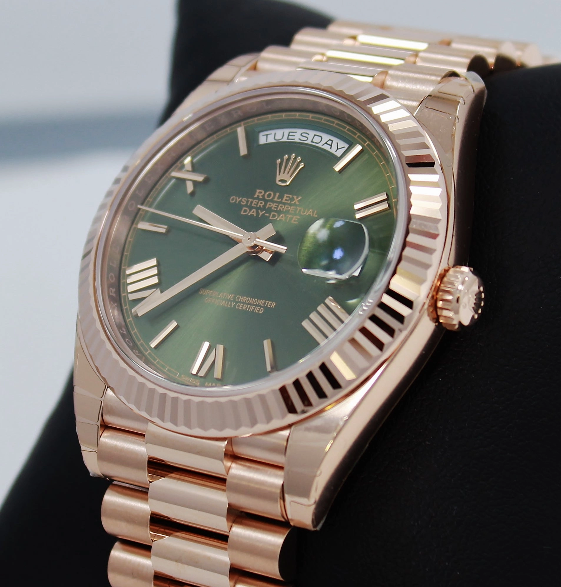 Rolex Oyster Perpetual Day-Date 40 228235 Olive Green (Unworn)