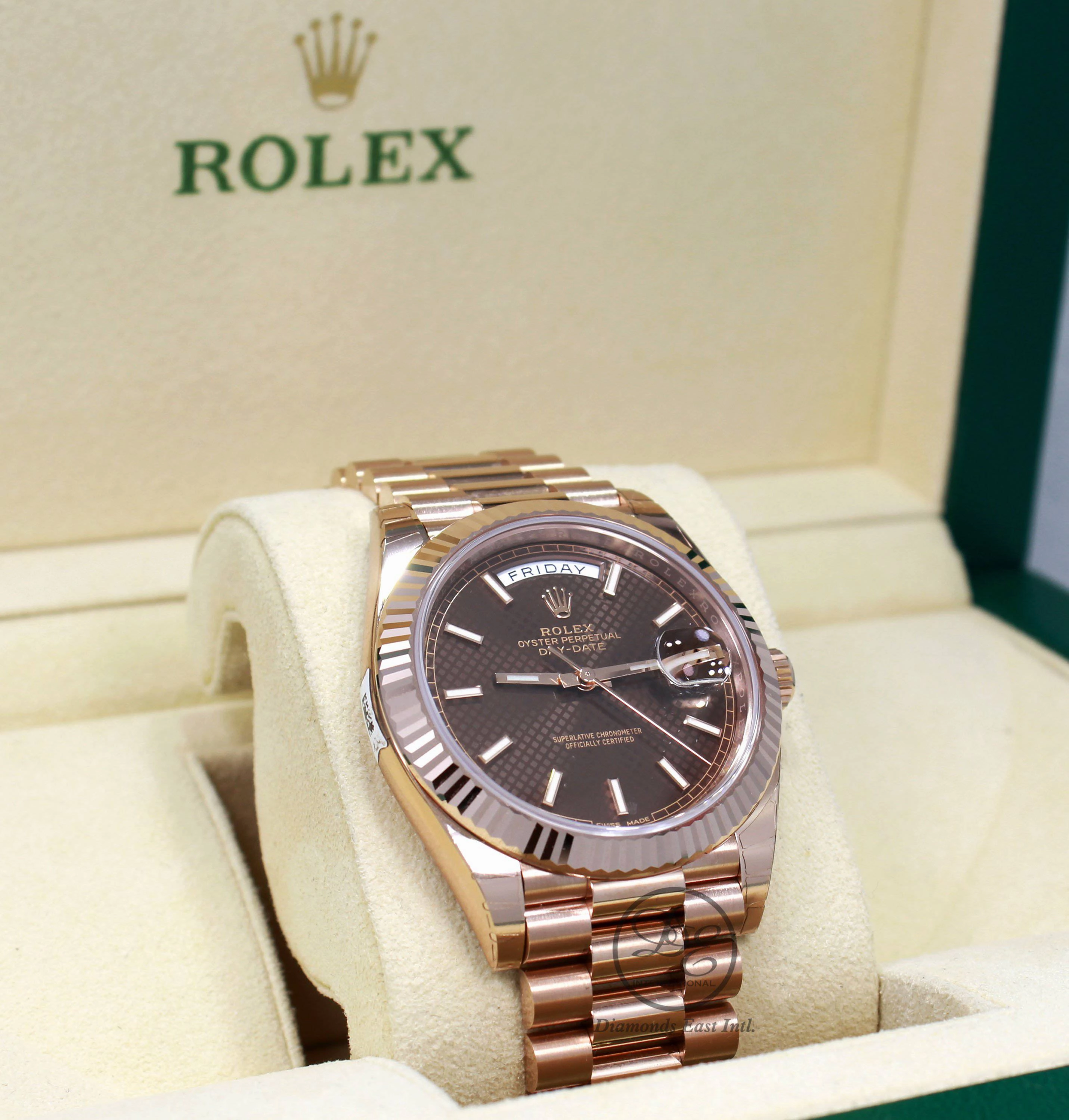 Rolex Oyster Perpetual Day-Date 40 228235 (Unworn)