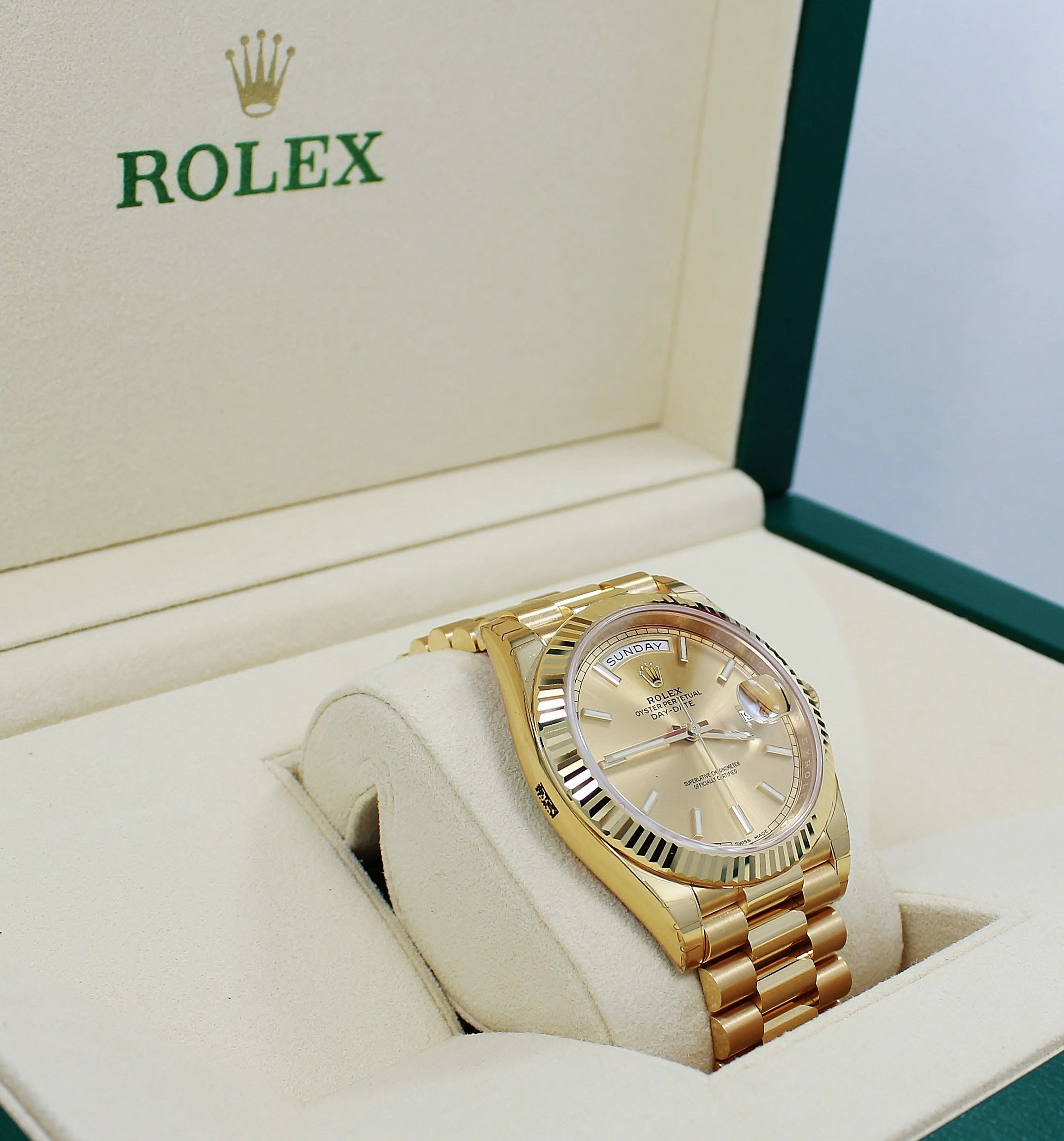 Rolex Oyster Perpetual Day-Date 40 228238 (Unworn)