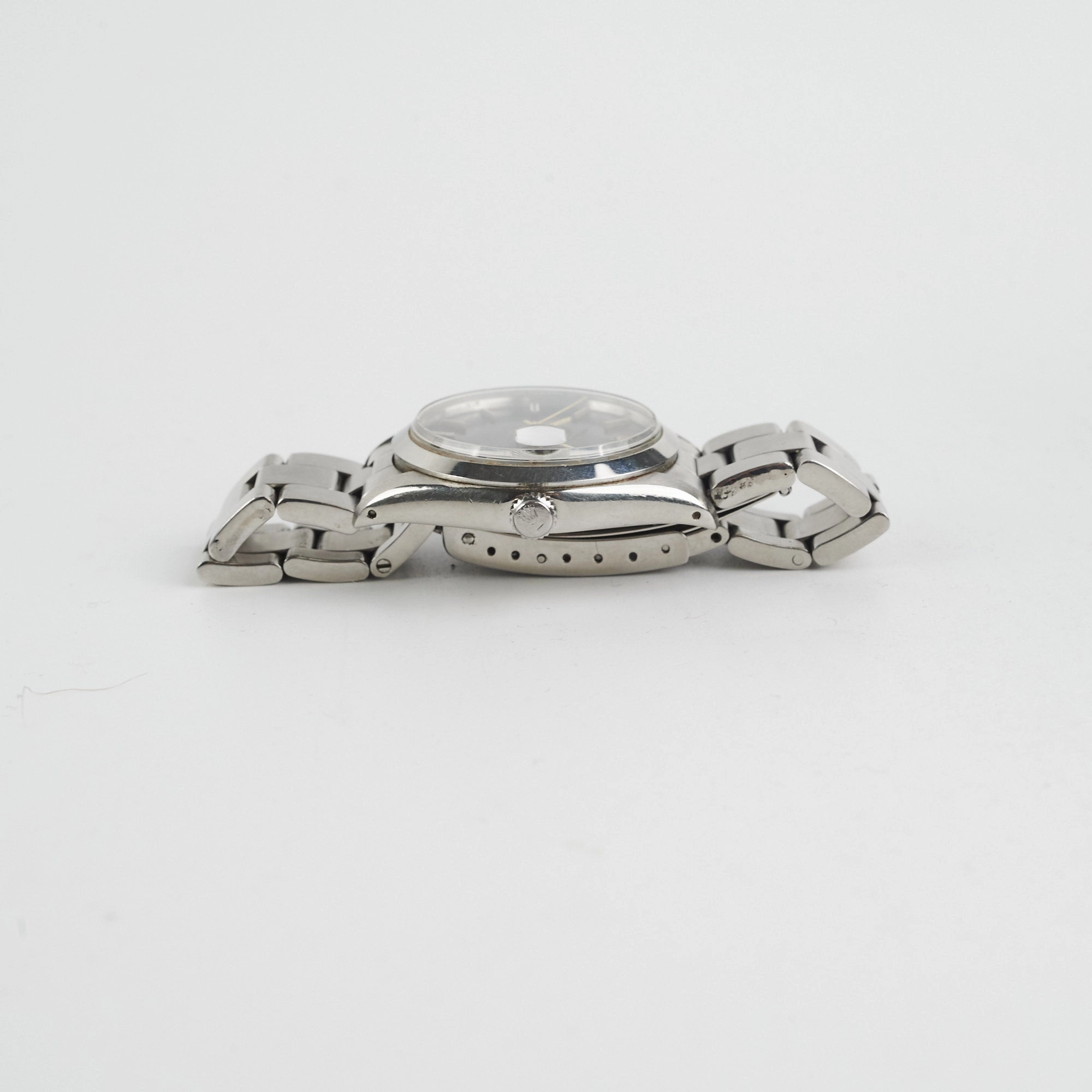 Rolex Oysterdate Black Dial Silver Oyster Bracelet 34 MM