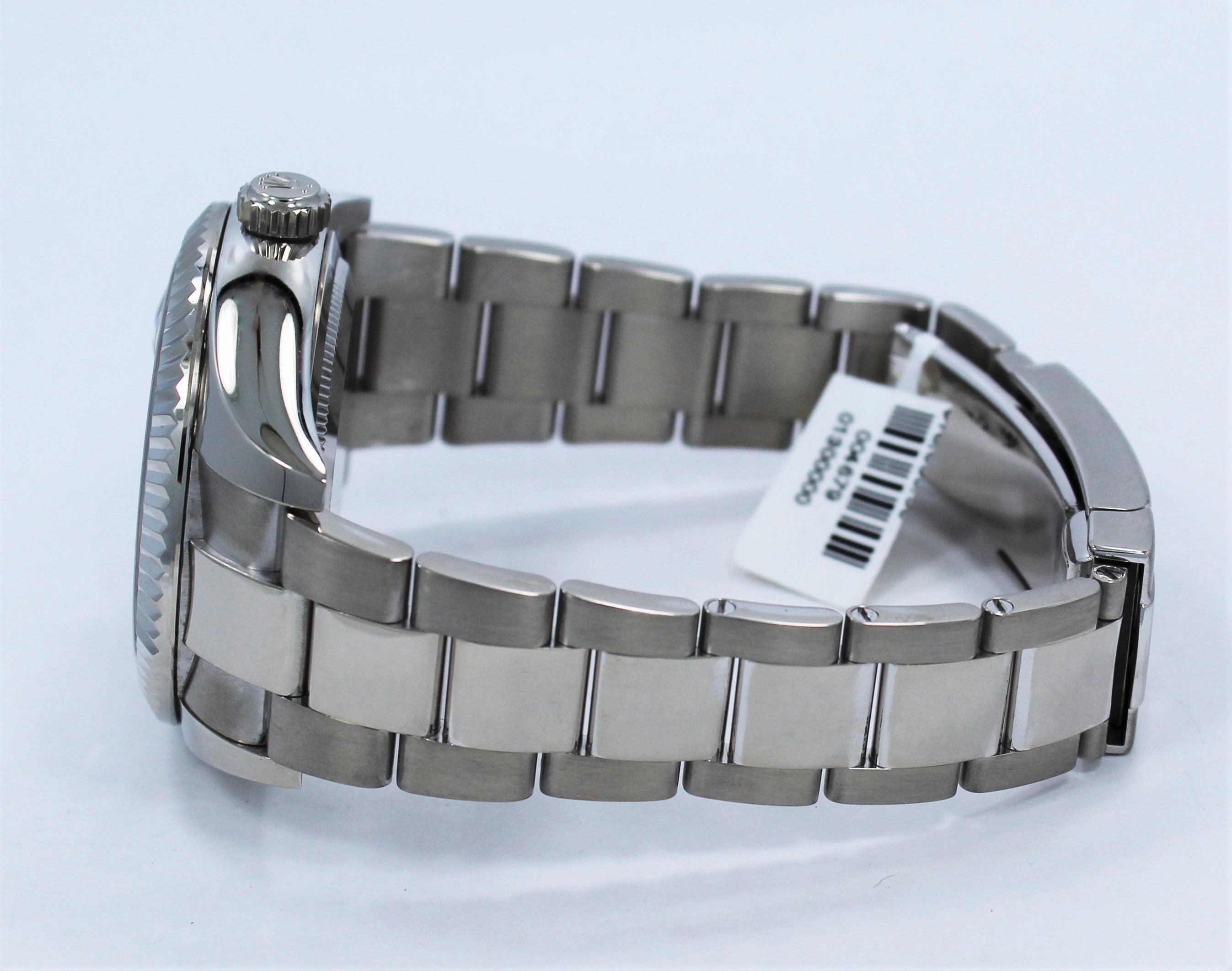 Rolex Sky-Dweller 18K White Gold Ivory Dial 326939 IVRRRO BOX/PAPERS