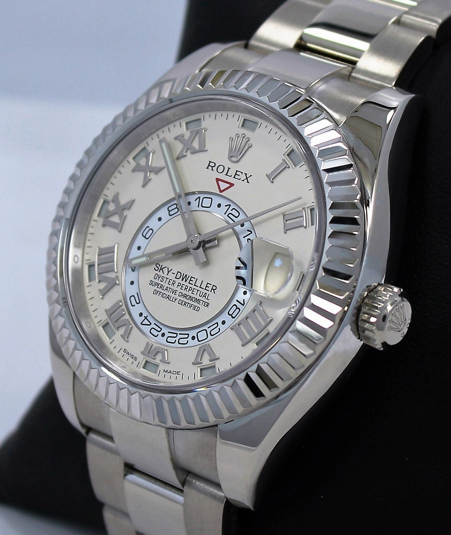 Rolex Sky-Dweller 18K White Gold Ivory Dial 326939 IVRRRO BOX/PAPERS