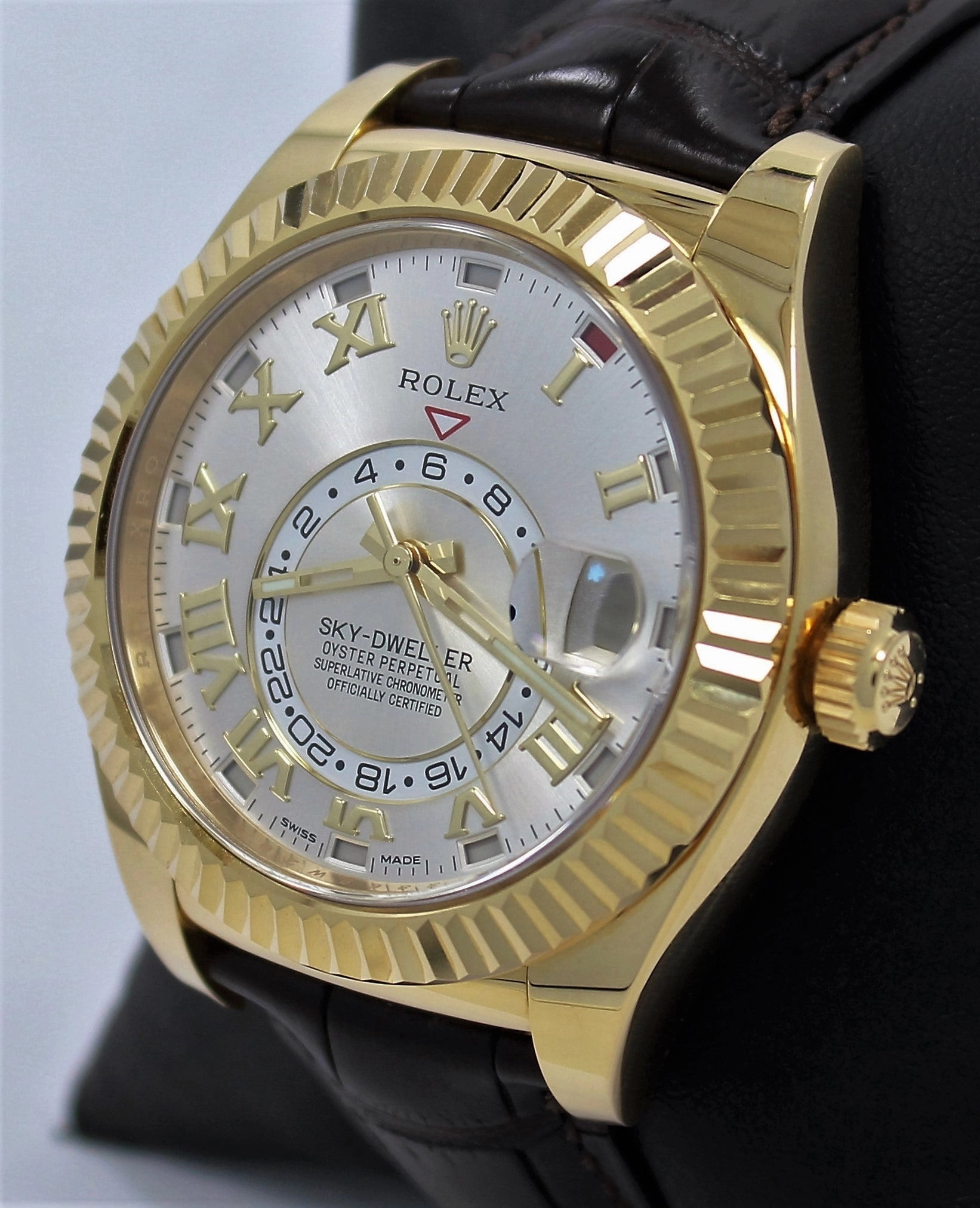 Rolex Sky-Dweller 18K Yellow Gold 326138 BOX/PAPERS