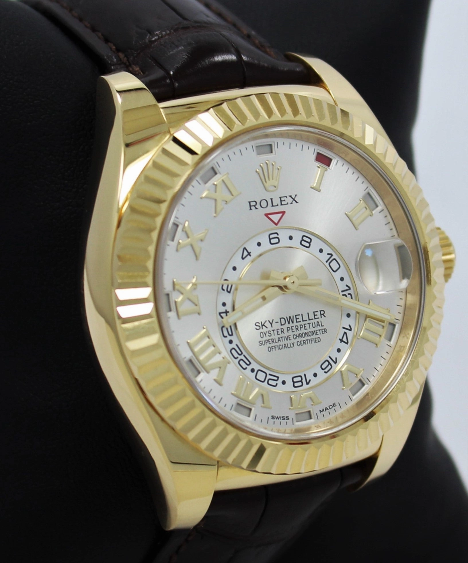 Rolex Sky-Dweller 18K Yellow Gold 326138 BOX/PAPERS