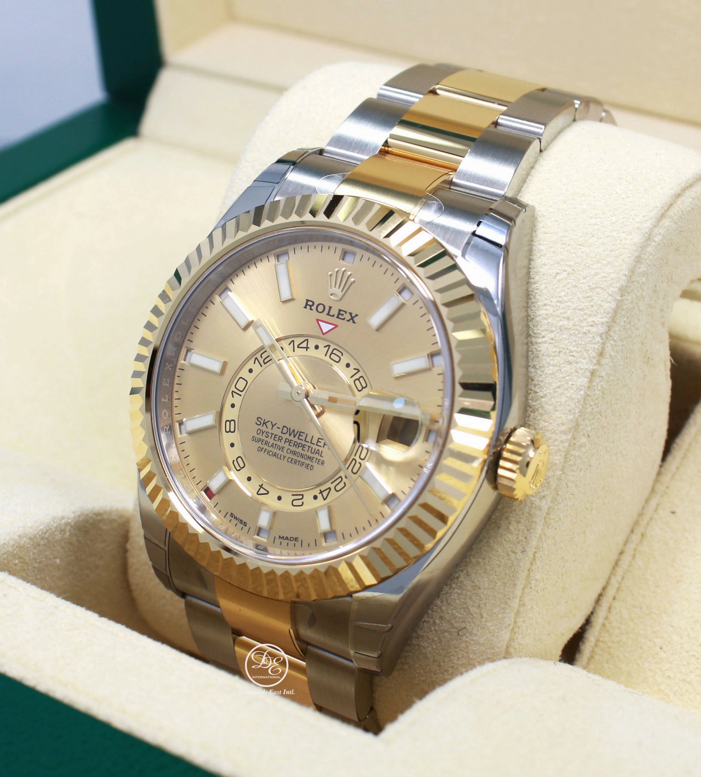 Rolex Sky-Dweller 18k Yellow Gold/SS 326933 UNWORN