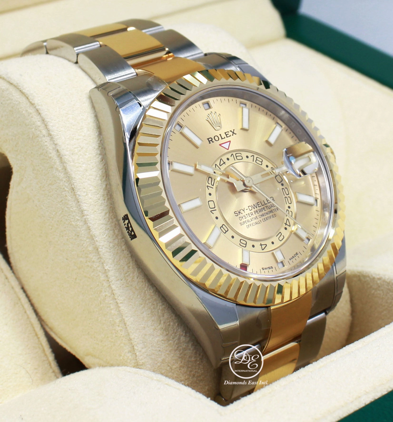 Rolex Sky-Dweller 18k Yellow Gold/SS 326933 UNWORN