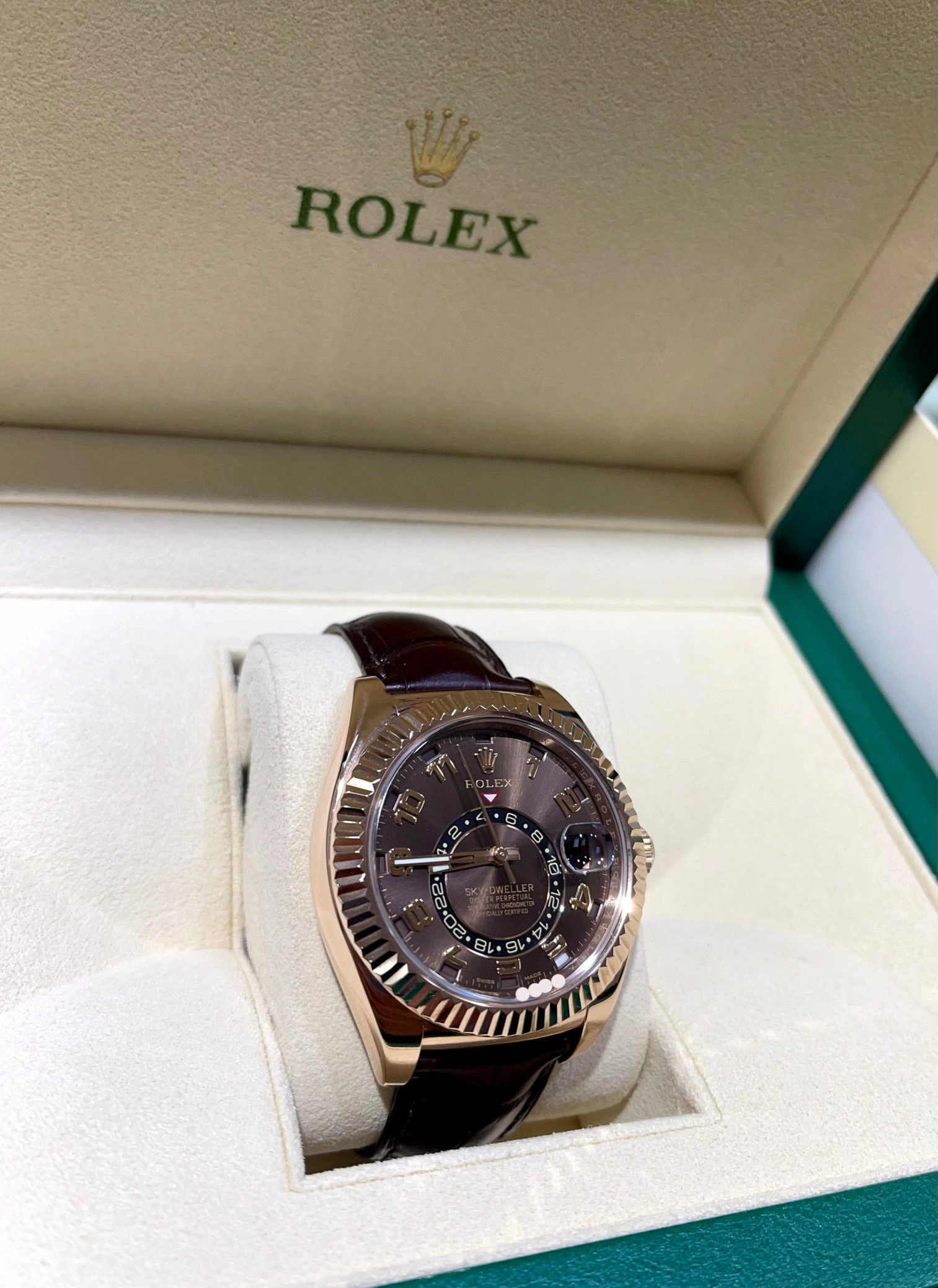 Rolex Sky-Dweller 326135 18K Rose Gold Chocolate Dial MINT
