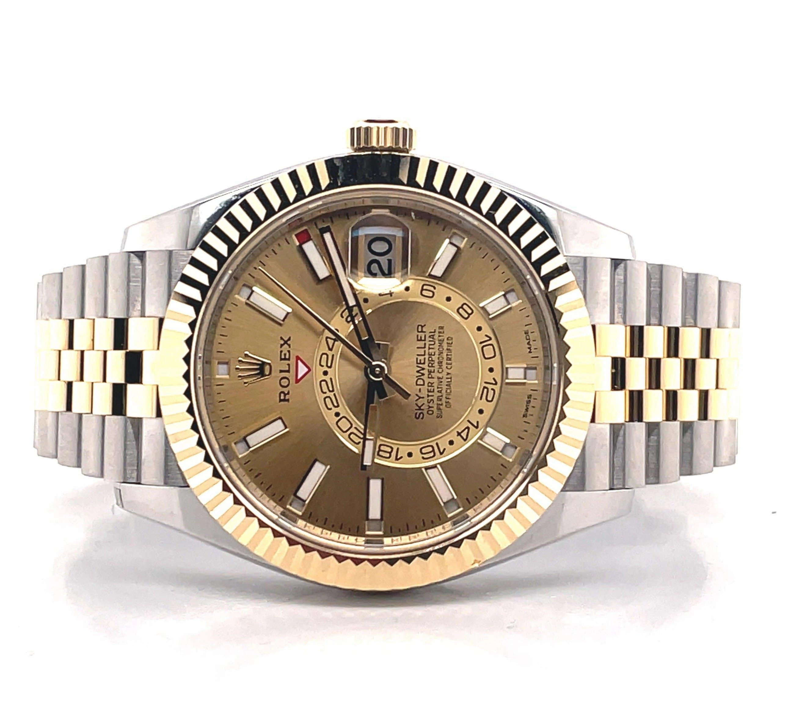 Rolex Sky-Dweller 326933 Champagne Dial 18k yellow Gold/ ss Jubilee MINT