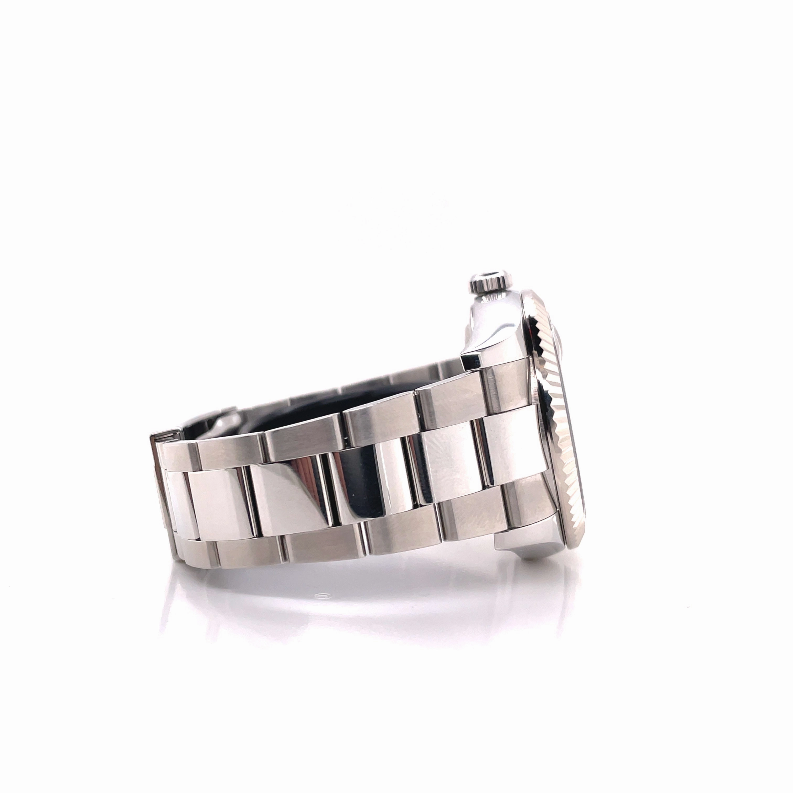 Rolex Sky-Dweller 326934 Black Dial Oyster Box and Papers PreOwned