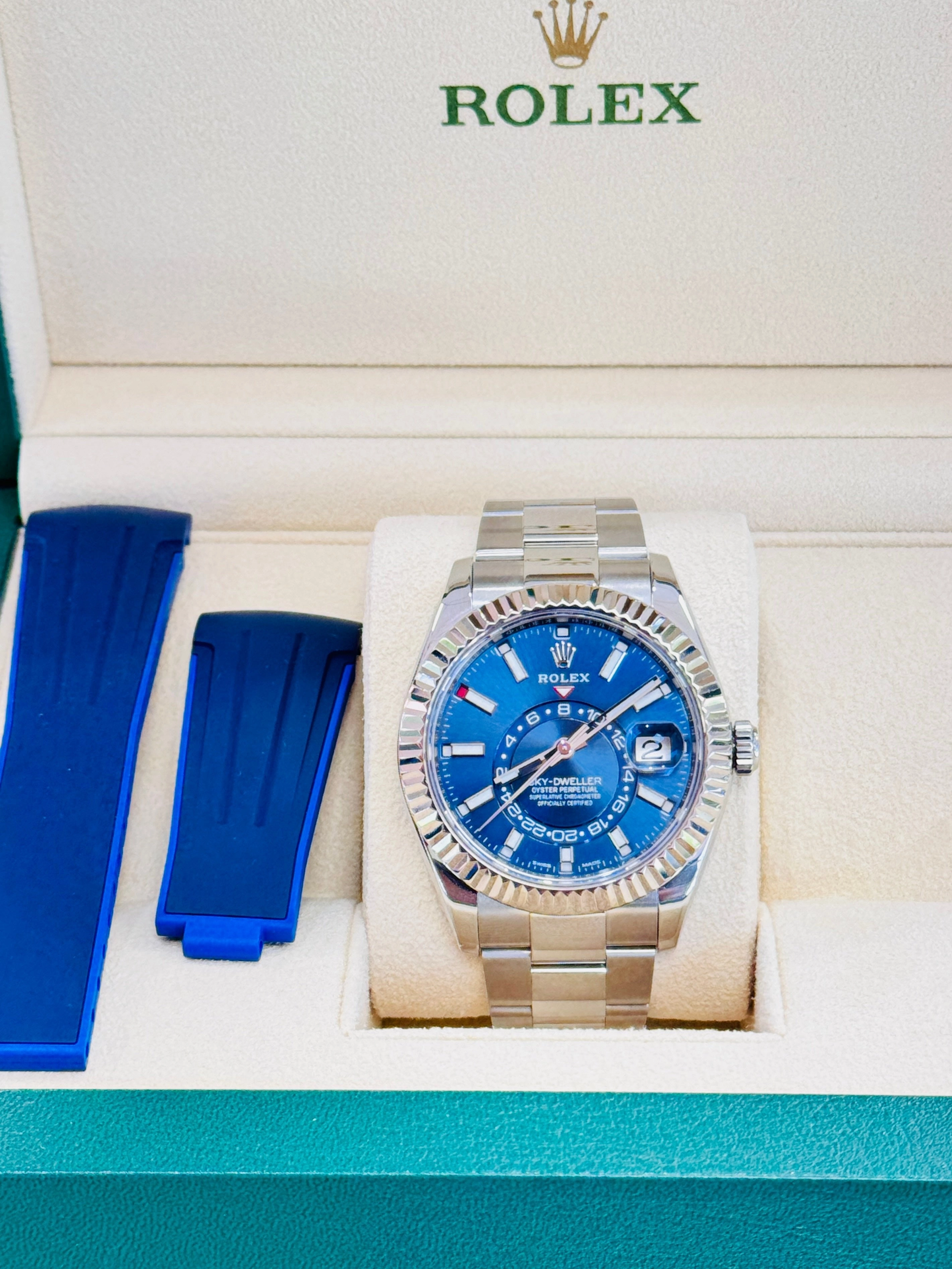 Rolex Sky-Dweller 326934 Blue Dial Oyster Steel Bracelet   Rubber B Watch MINT