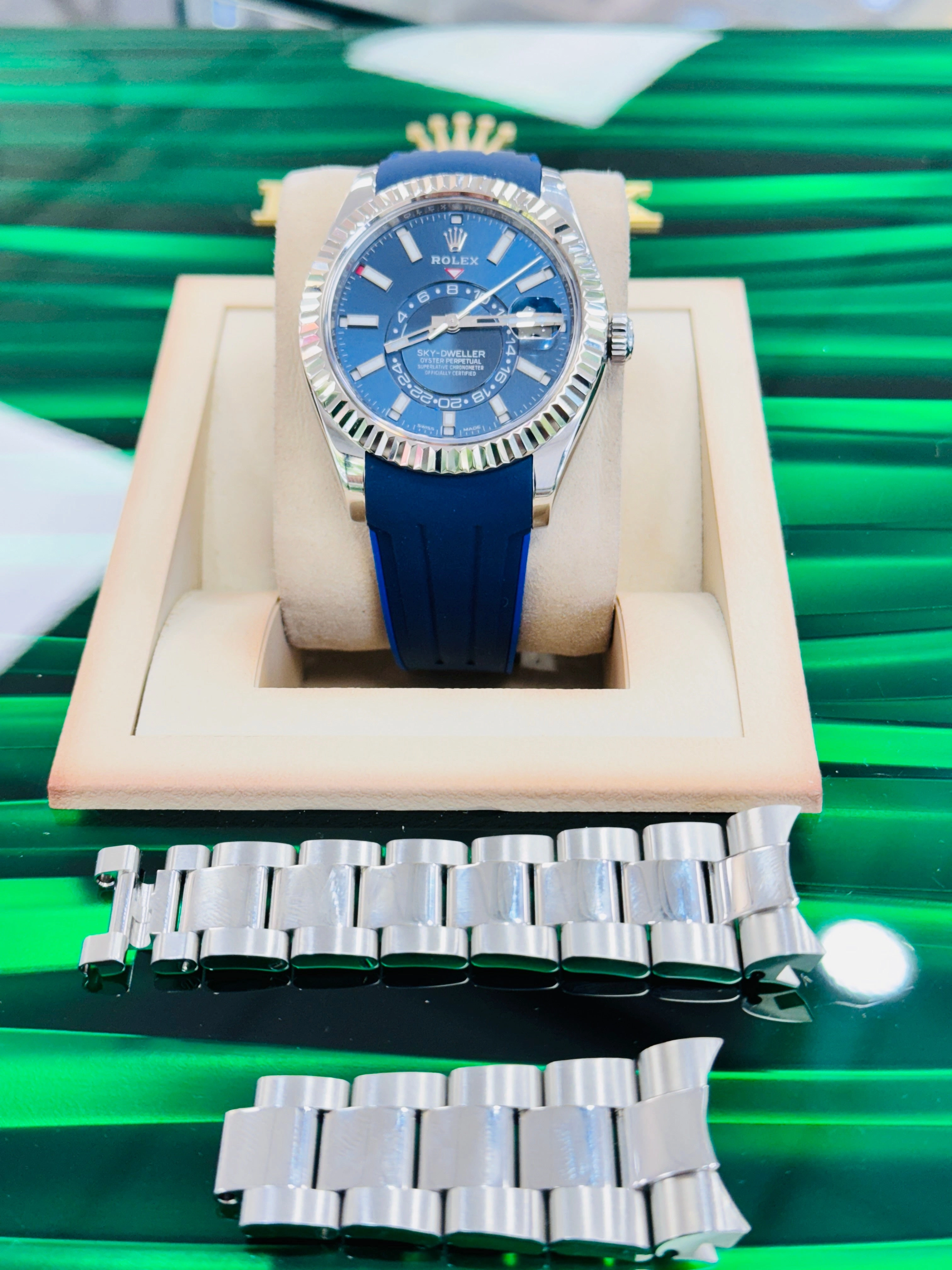 Rolex Sky-Dweller 326934 Blue Dial Oyster Steel Bracelet   Rubber B Watch MINT