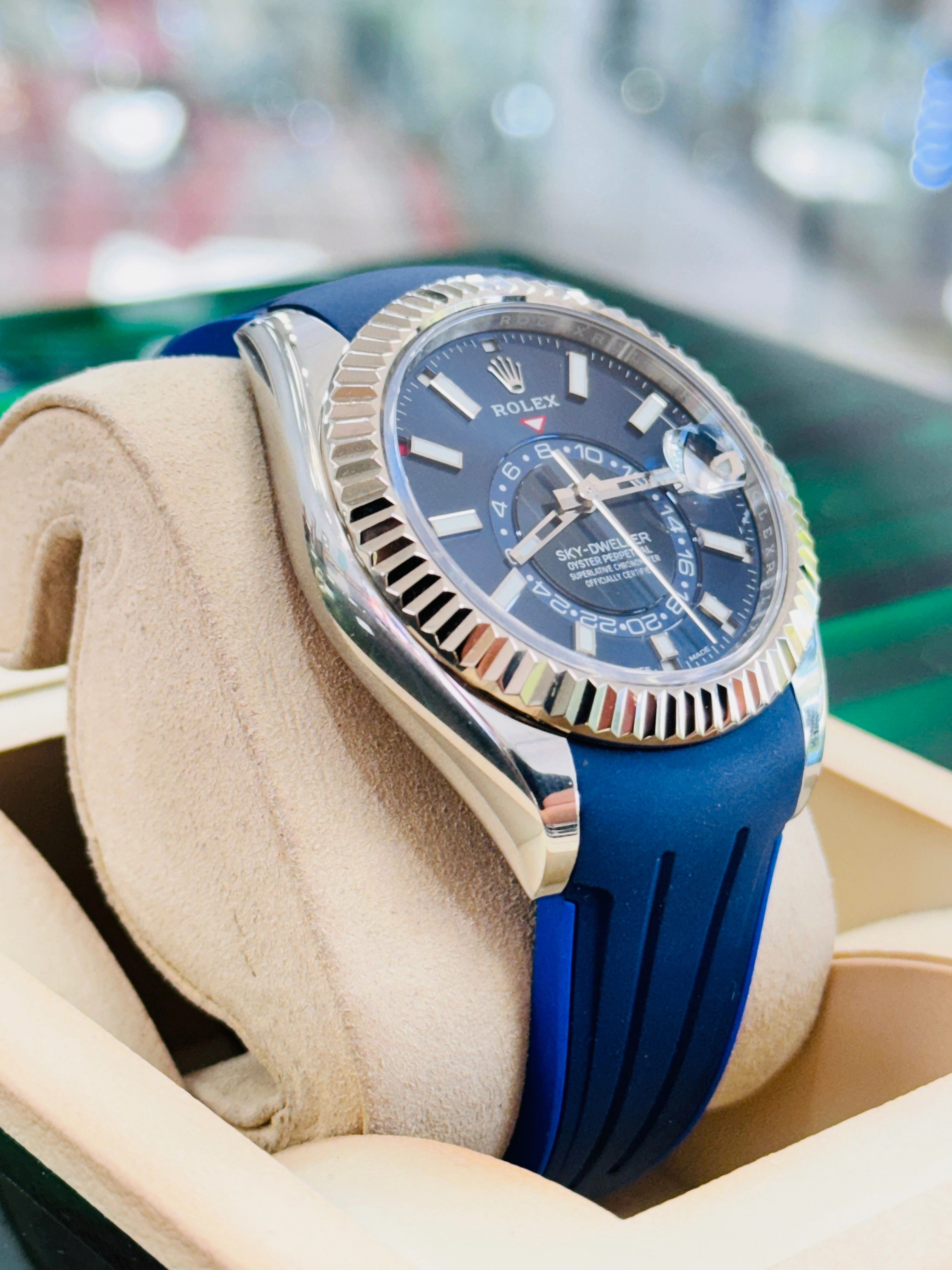 Rolex Sky-Dweller 326934 Blue Dial Oyster Steel Bracelet   Rubber B Watch MINT