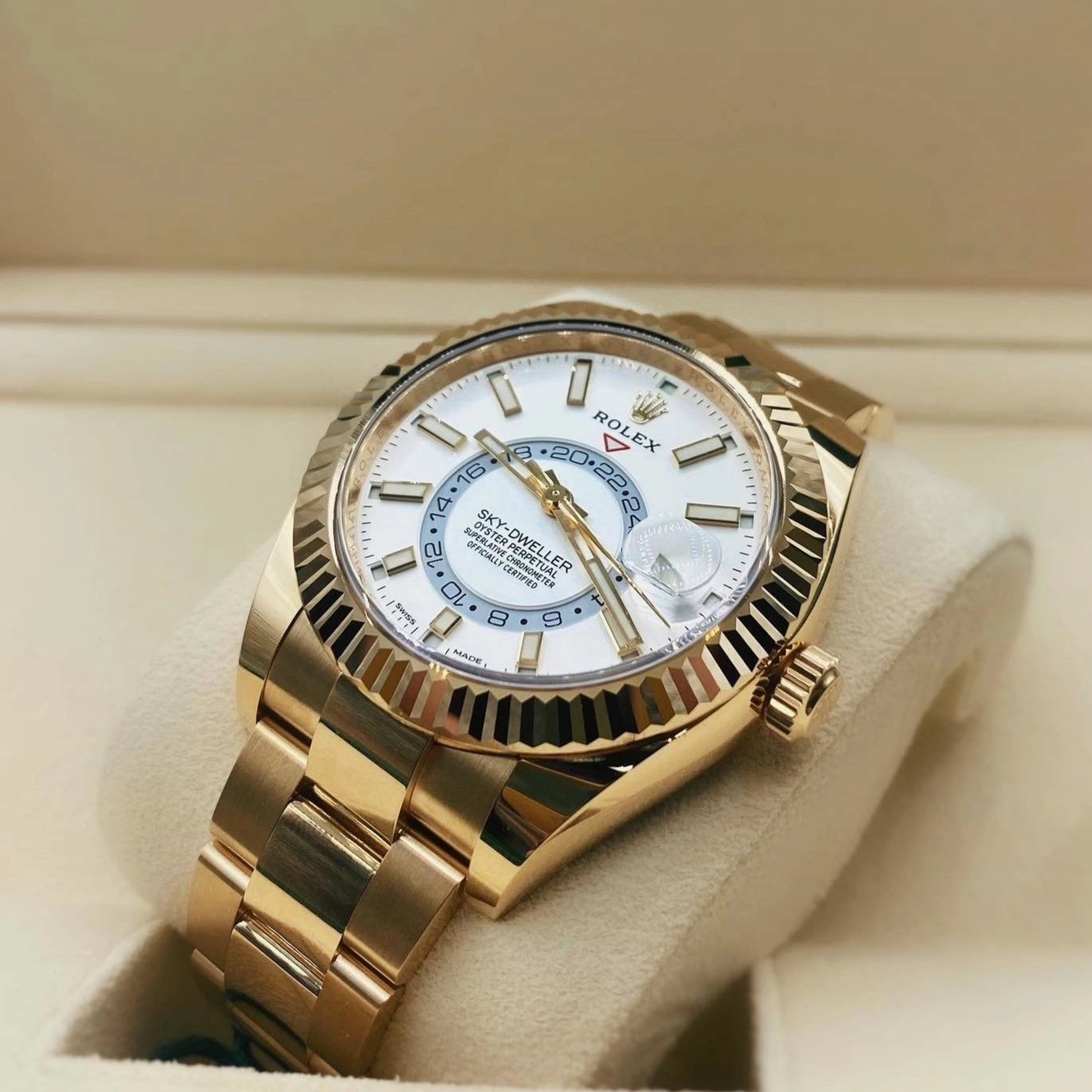 Rolex Sky-Dweller 42mm - Ref: 326938 - Intense White Stick Dial, 18K Yellow Gold Oyster Bracelet Watch