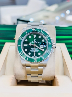 Rolex Submariner HULK 116610LV Oyster Perpetual Green Ceramic