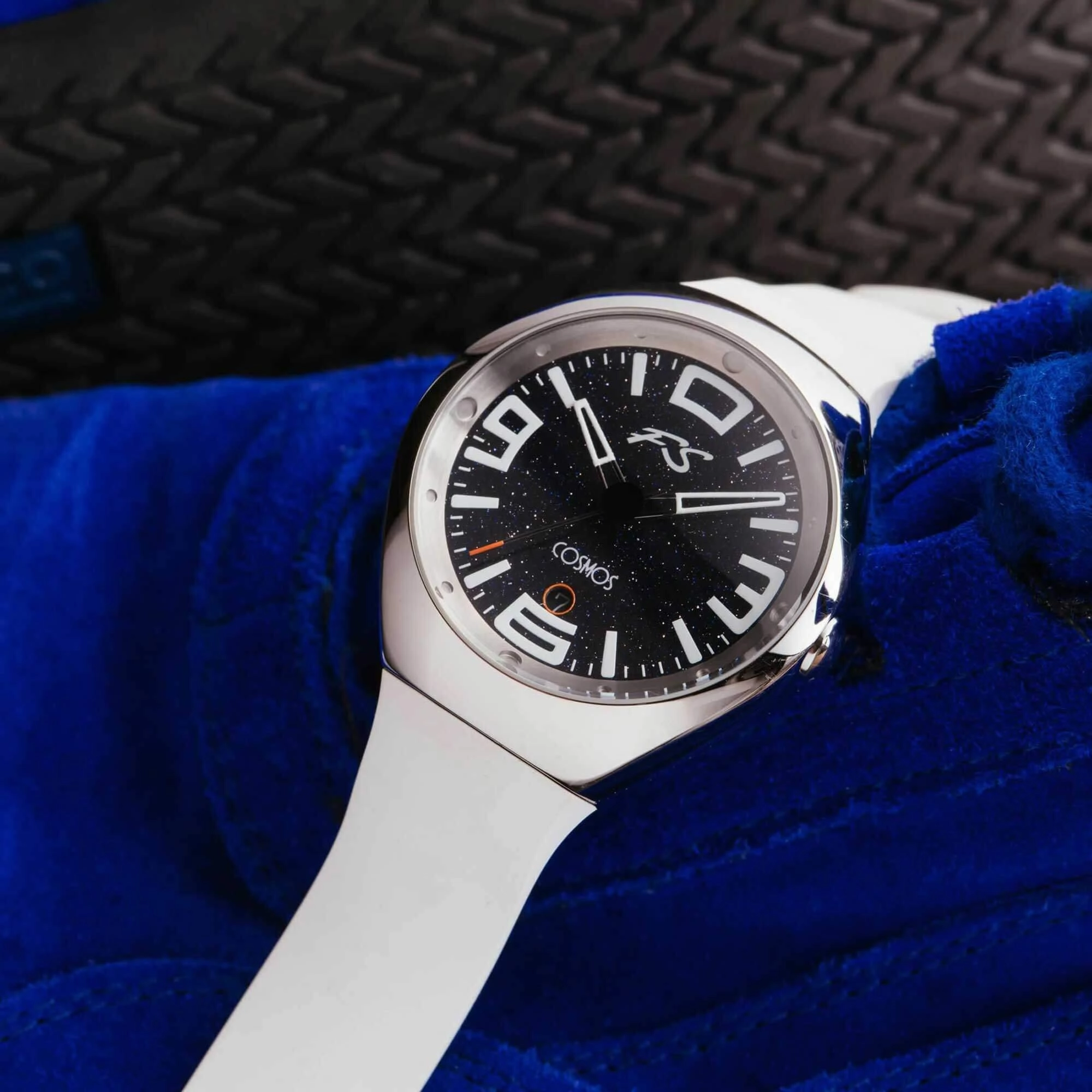 Szanto Icon Unisex Watch - Frank Stephenson Cosmos Steel Case White Strap | IC-FS-9004