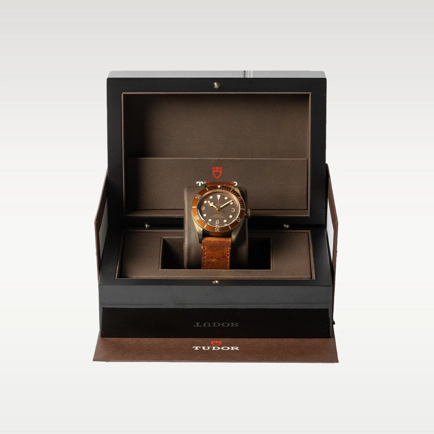 Tudor Black Bay Bronze M79250BM-0005