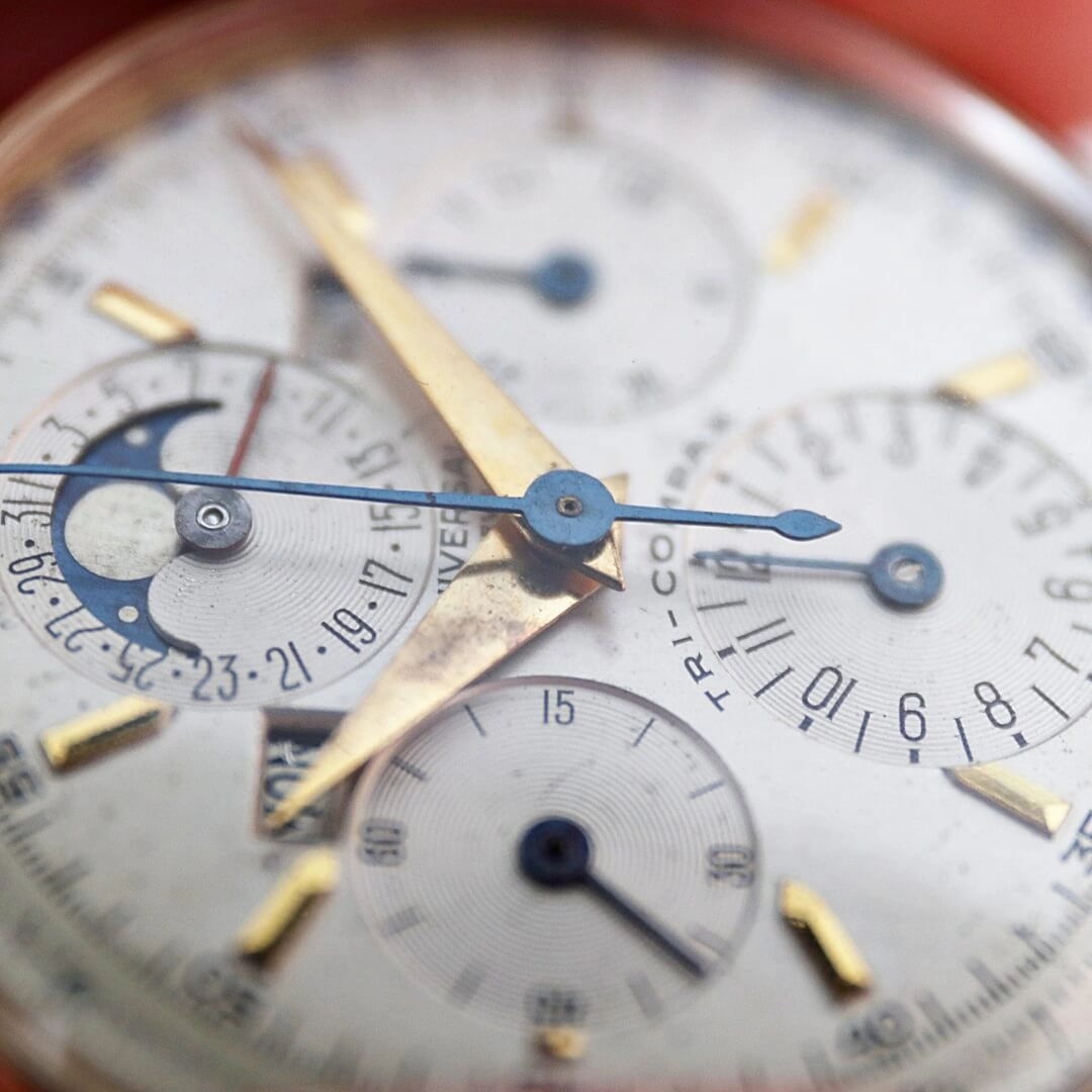 Universal Geneve Tri-Compax 52218, 14k Gold, 1940's